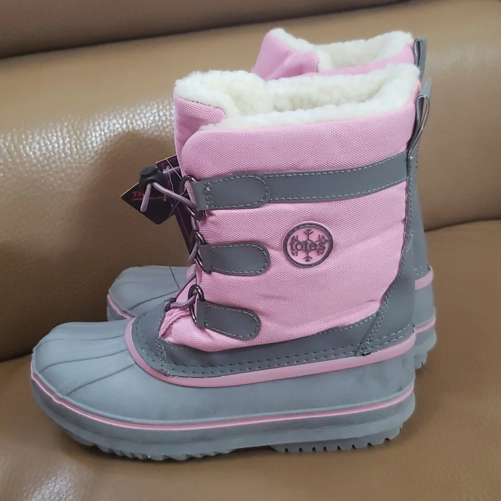 Totes Kids- very warm boots in gray/pink